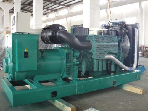 万城镇便携静音：租赁无声发电机组，便携式解决能源需求